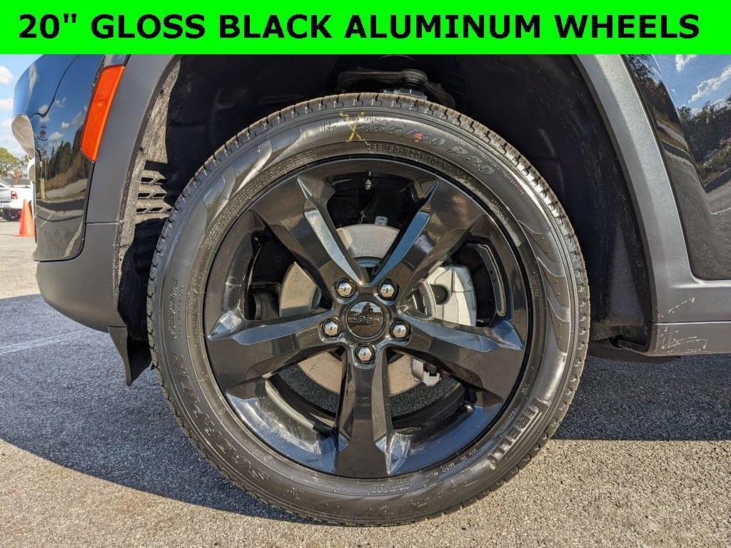 new 2025 Jeep Grand Cherokee car, priced at $41,427