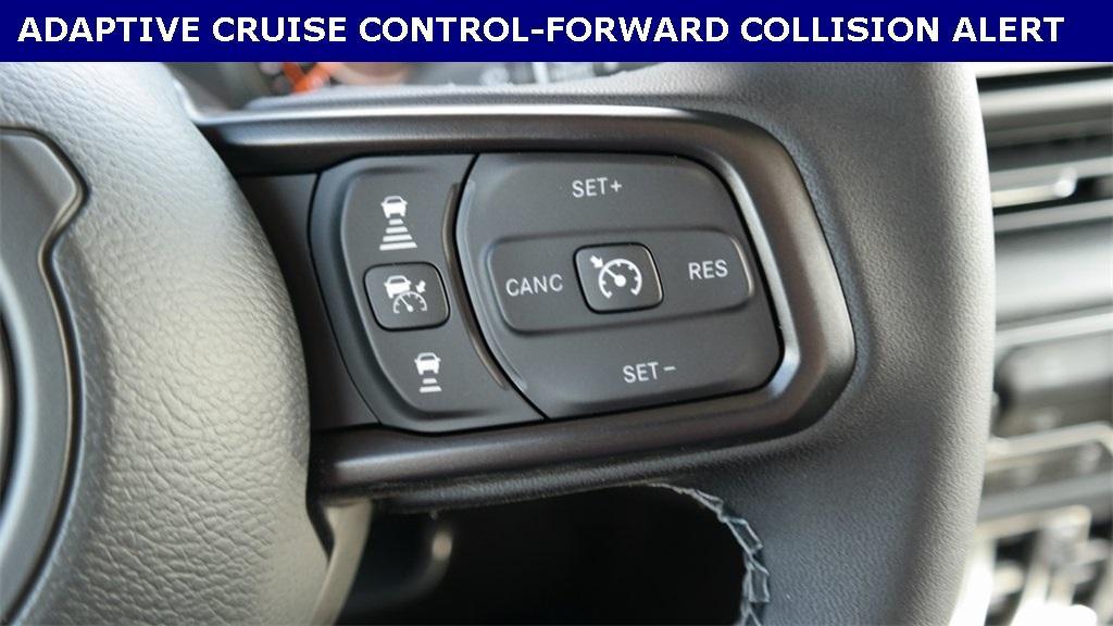 new 2025 Jeep Gladiator car, priced at $35,977