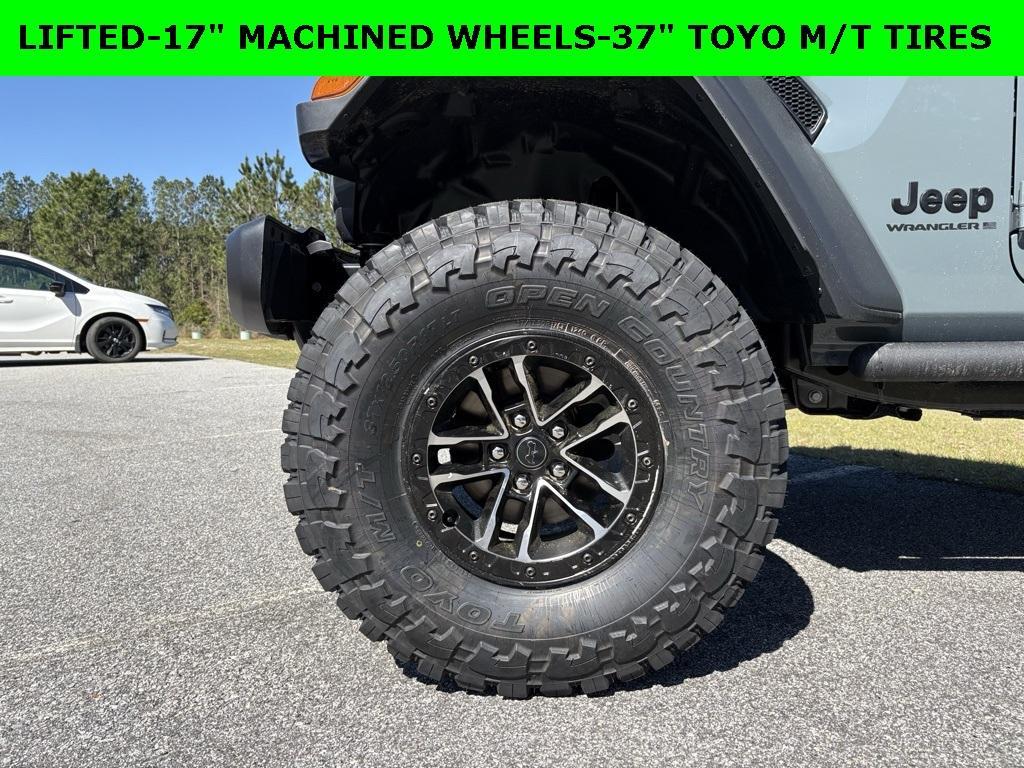 new 2025 Jeep Wrangler car, priced at $56,777