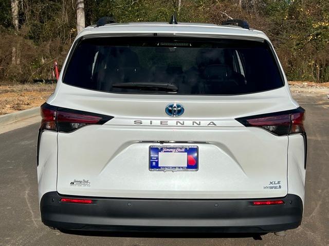 used 2022 Toyota Sienna car, priced at $35,404