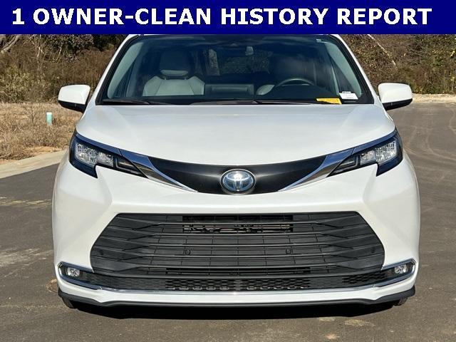 used 2022 Toyota Sienna car, priced at $35,404