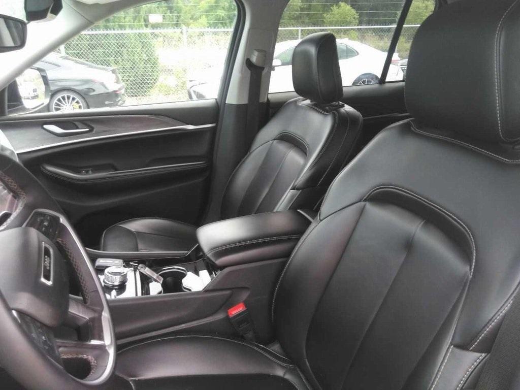 used 2023 Jeep Grand Cherokee car, priced at $31,989