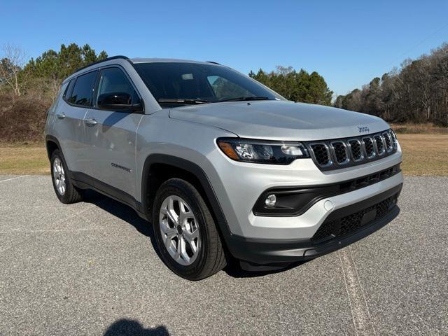 new 2025 Jeep Compass car, priced at $24,577