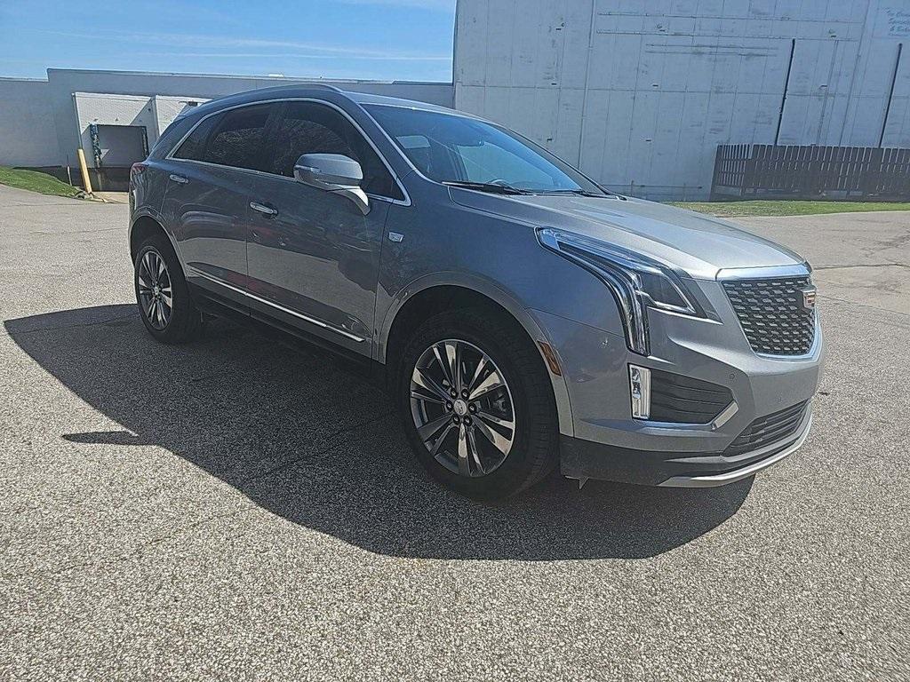 used 2025 Cadillac XT5 car, priced at $47,677