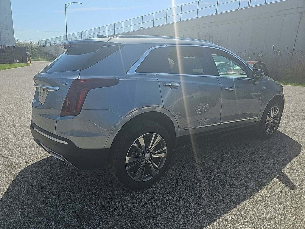 used 2025 Cadillac XT5 car, priced at $47,677