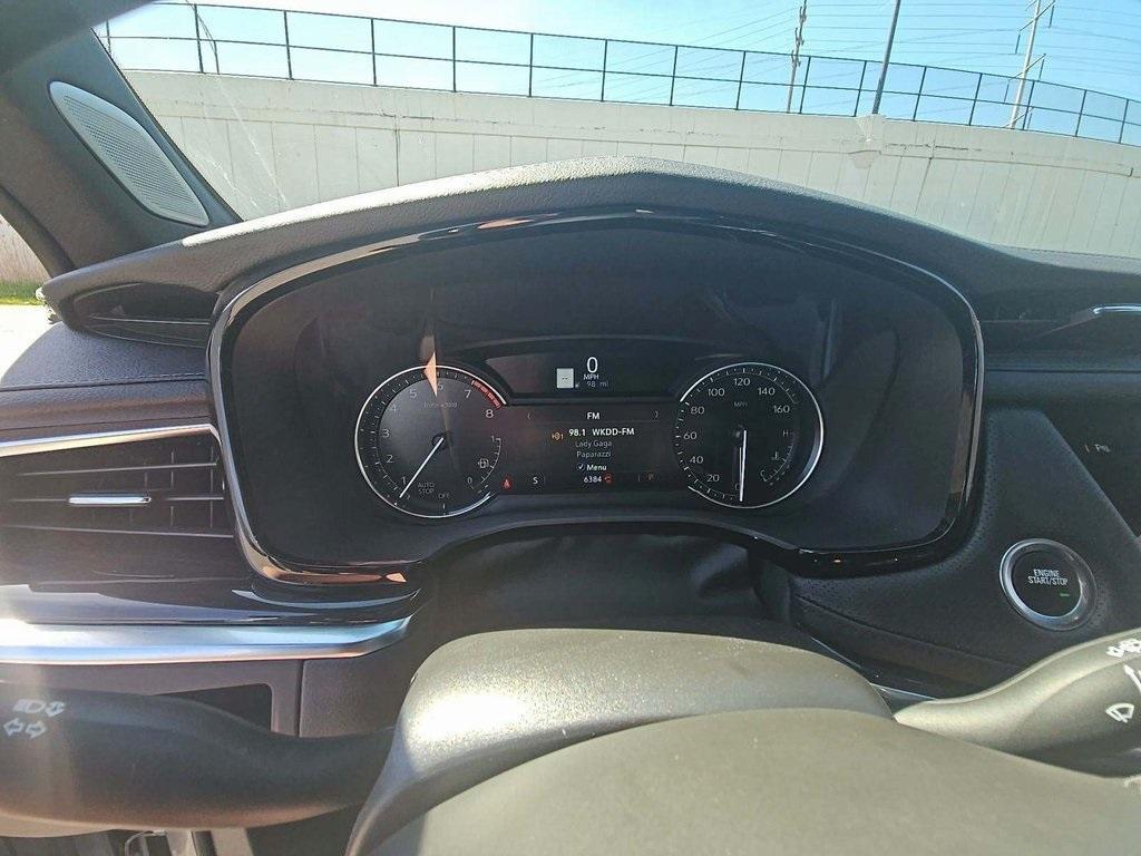 used 2025 Cadillac XT5 car, priced at $47,677