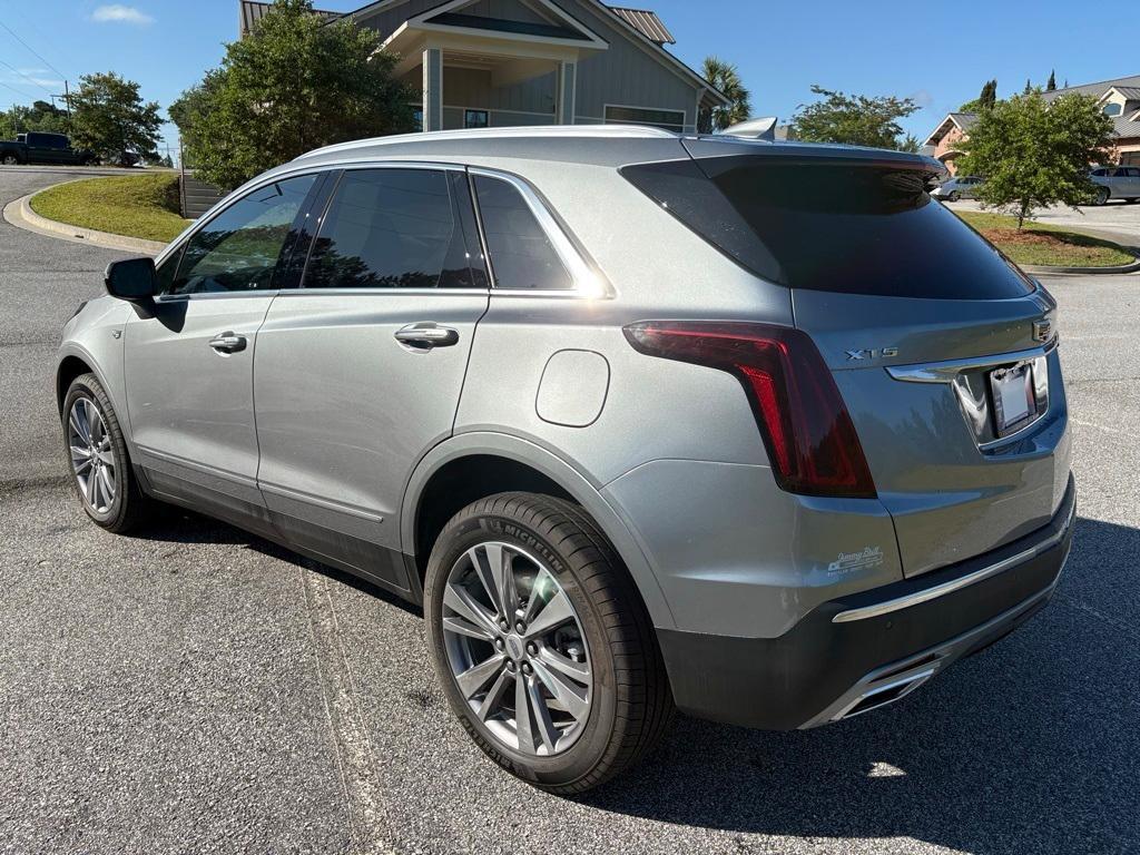 used 2025 Cadillac XT5 car, priced at $46,240