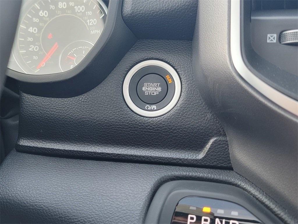 new 2025 Ram 1500 car, priced at $58,877