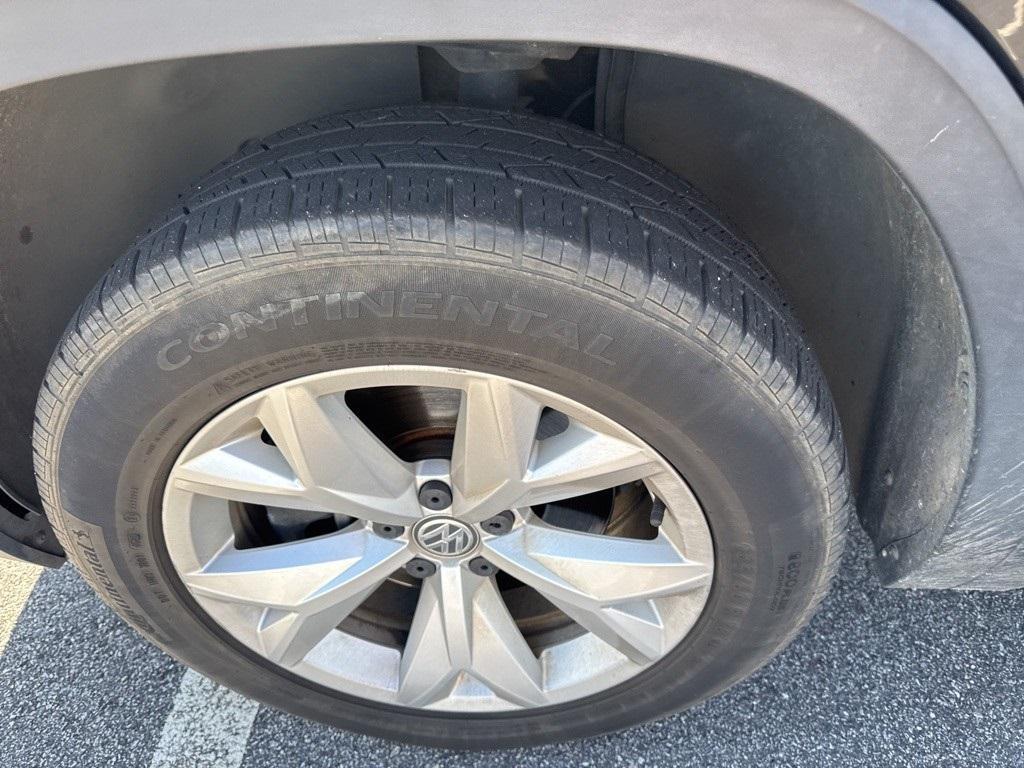 used 2018 Volkswagen Atlas car, priced at $16,700
