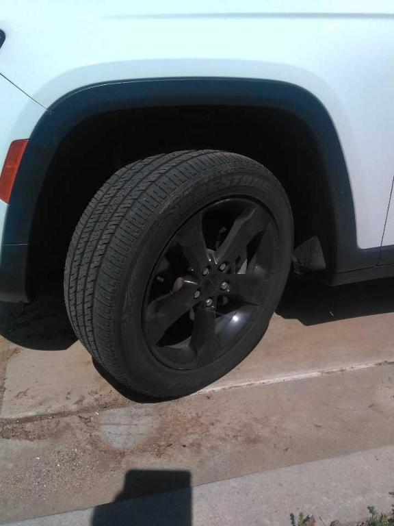 used 2023 Jeep Grand Cherokee L car, priced at $30,000