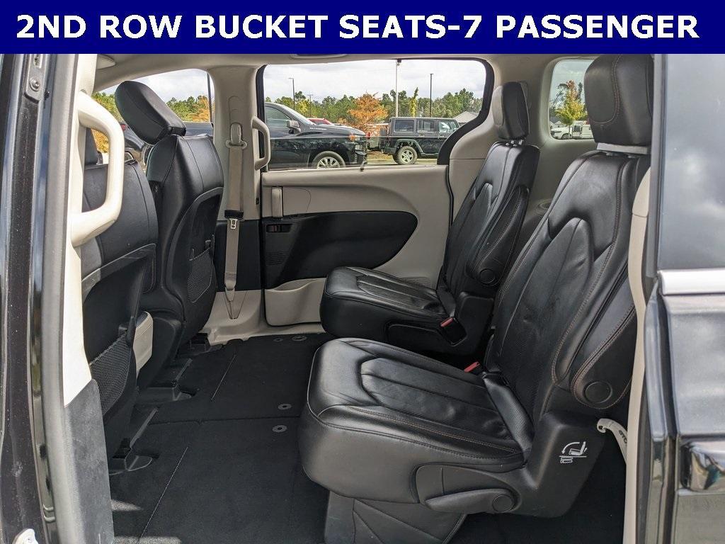 used 2020 Chrysler Pacifica car, priced at $15,423