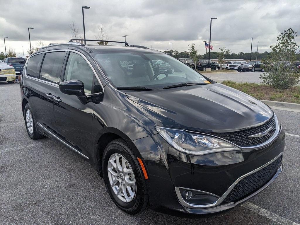 used 2020 Chrysler Pacifica car, priced at $15,423
