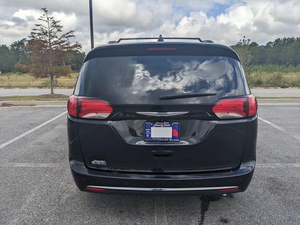 used 2020 Chrysler Pacifica car, priced at $15,423