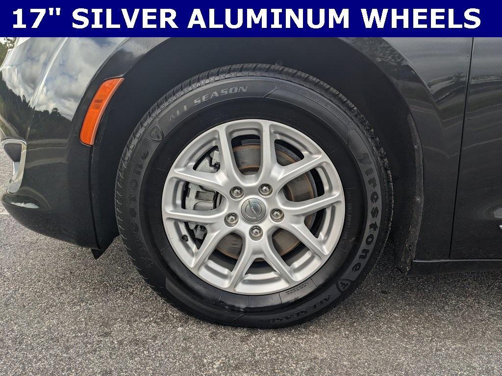 used 2020 Chrysler Pacifica car, priced at $15,423
