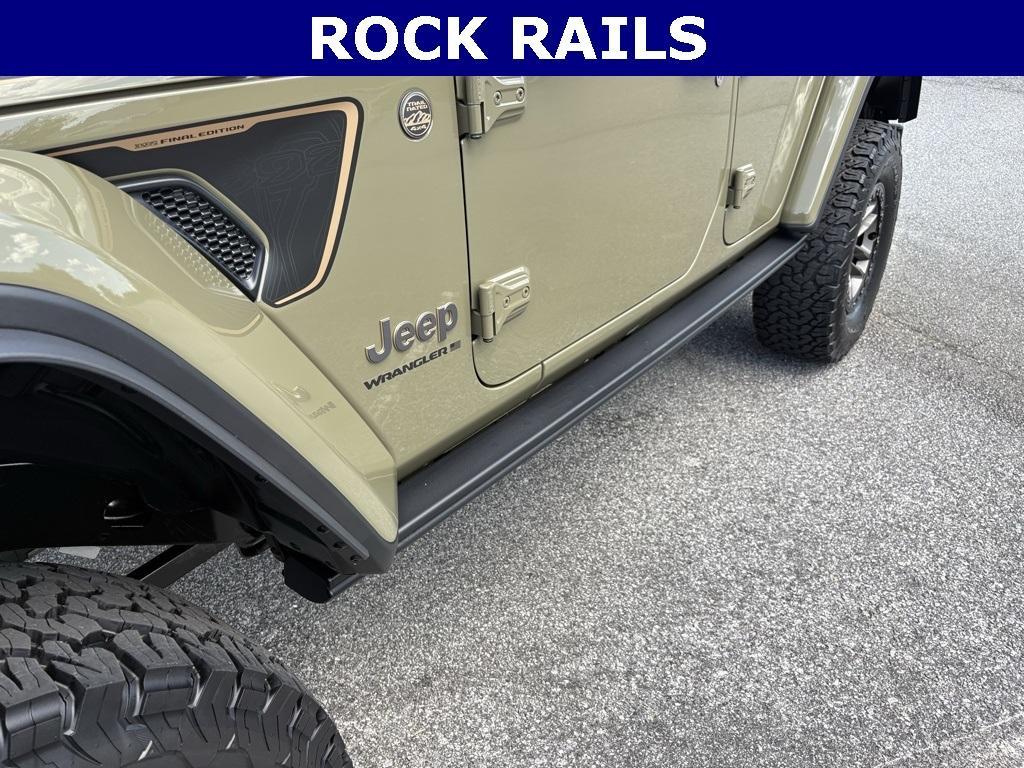 new 2025 Jeep Wrangler car, priced at $98,977