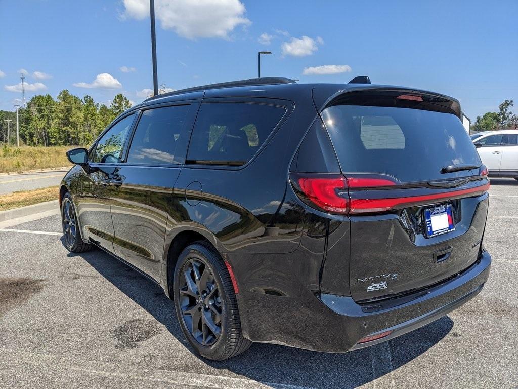new 2026 Chrysler Pacifica car, priced at $46,627