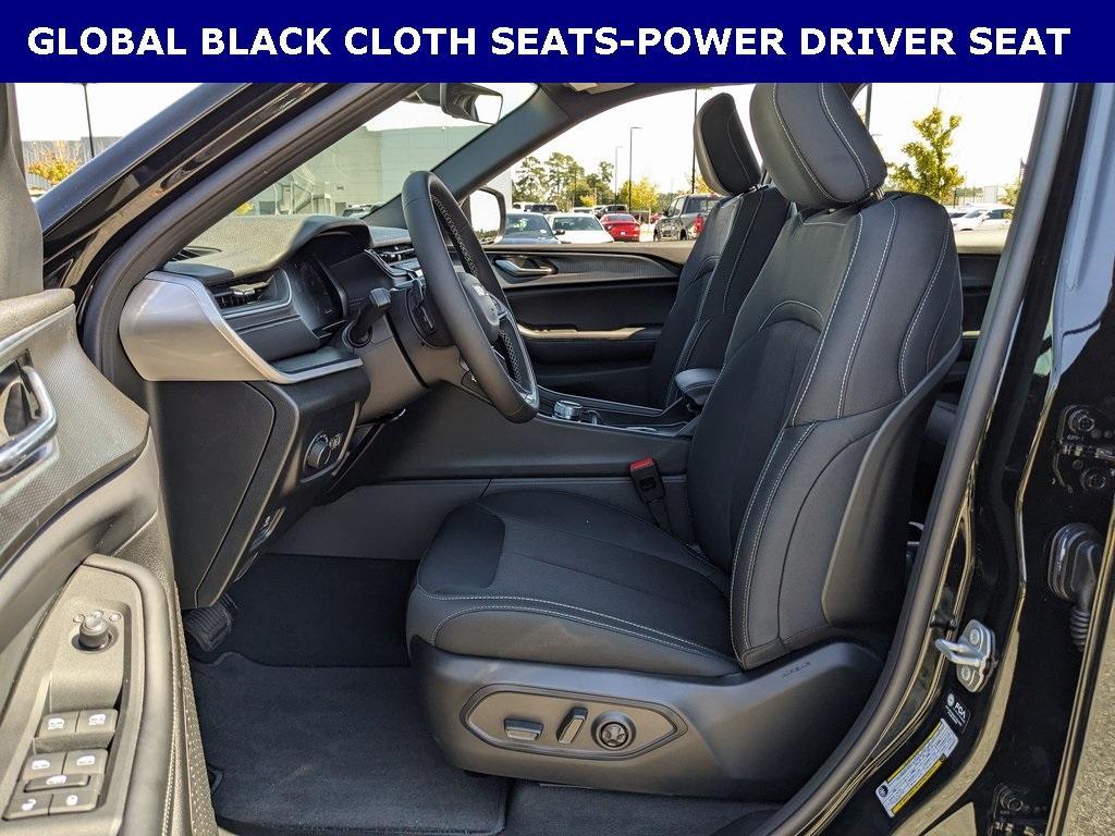 new 2025 Jeep Grand Cherokee L car, priced at $35,177