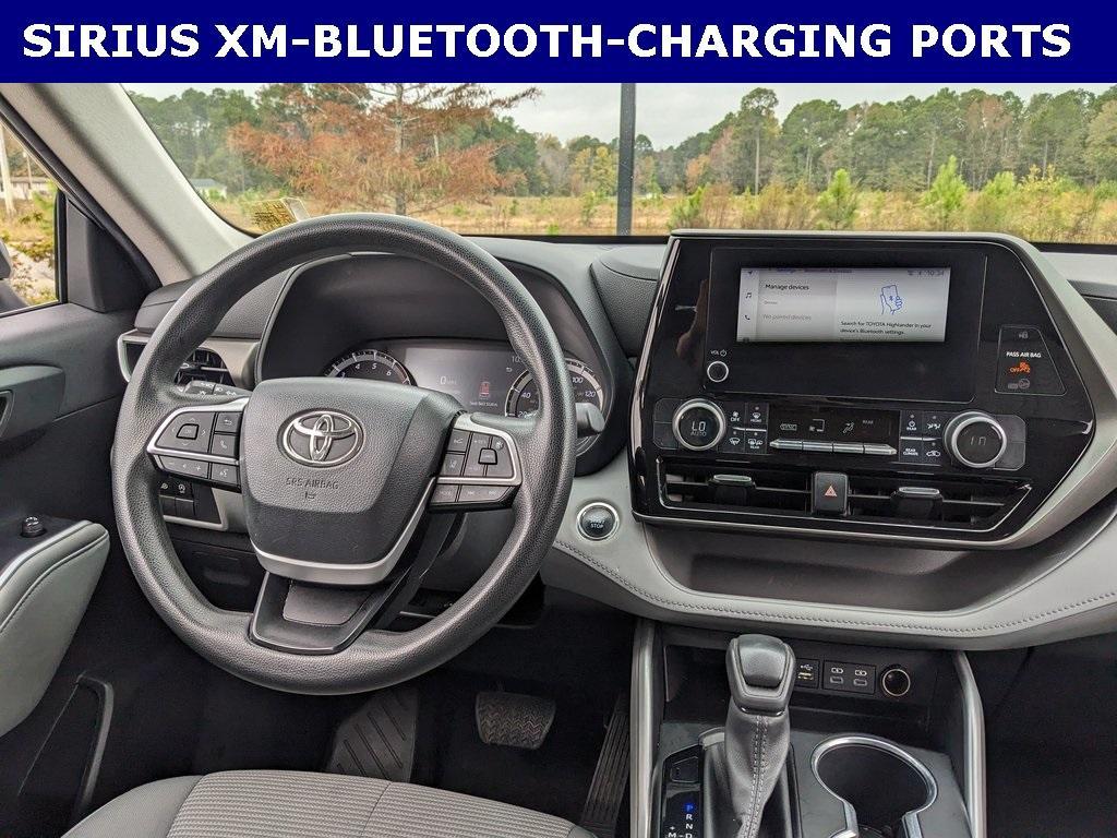 used 2023 Toyota Highlander car, priced at $30,864