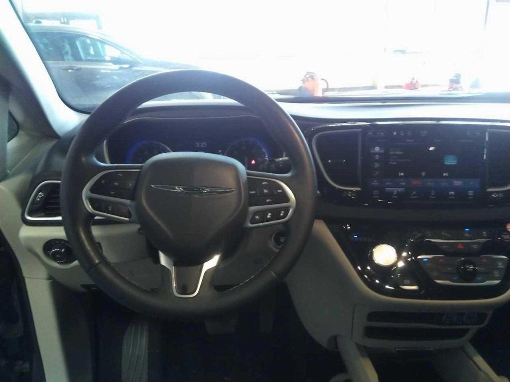 used 2023 Chrysler Pacifica car, priced at $23,435