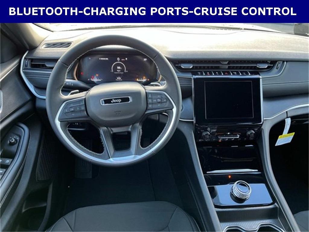 new 2025 Jeep Grand Cherokee car, priced at $36,250