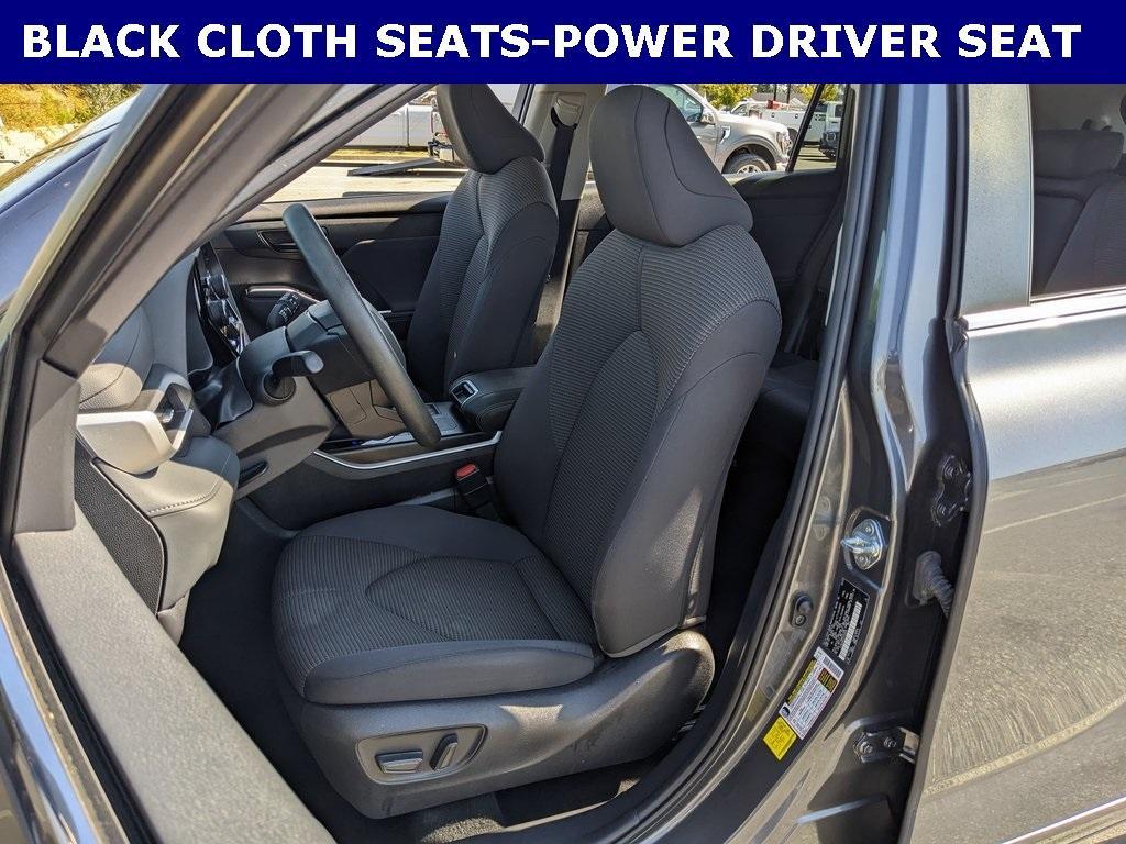 used 2023 Toyota Highlander car, priced at $30,953