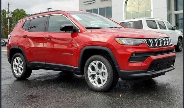 new 2025 Jeep Compass car, priced at $25,000