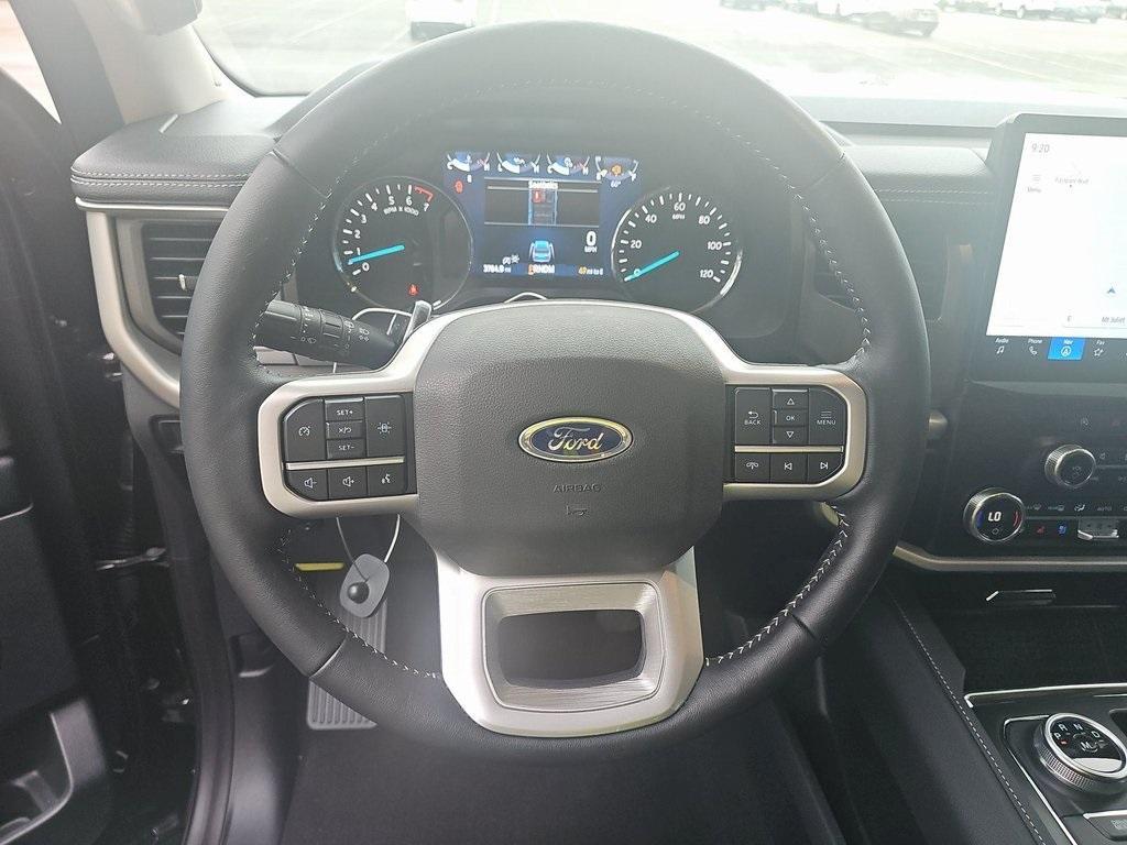 used 2024 Ford Expedition car, priced at $58,777