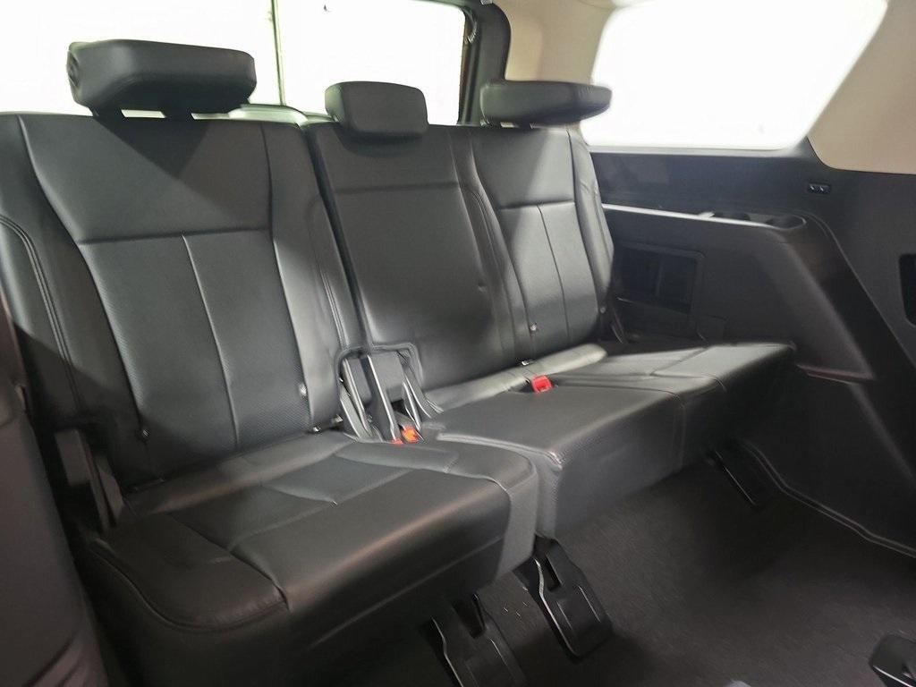used 2024 Ford Expedition car, priced at $58,777