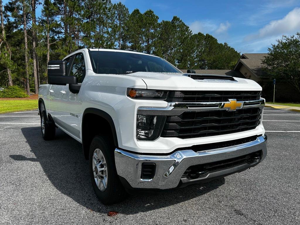 used 2024 Chevrolet Silverado 2500 car, priced at $50,995