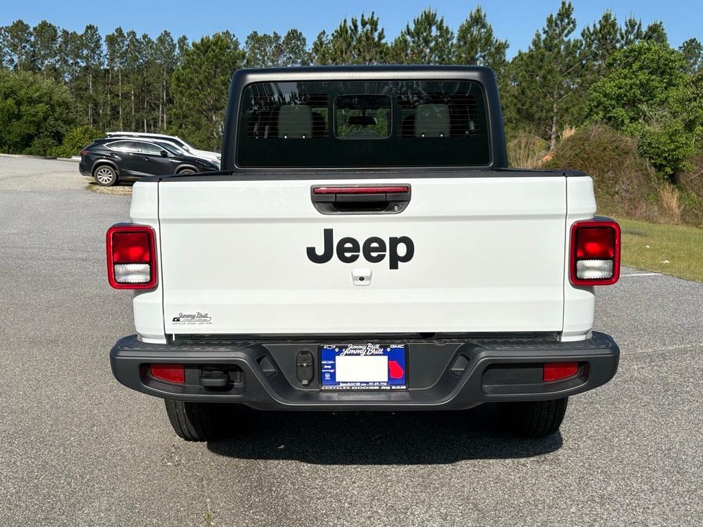 new 2025 Jeep Gladiator car, priced at $37,787
