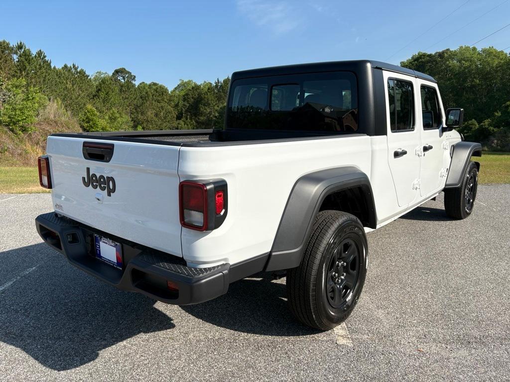 new 2025 Jeep Gladiator car, priced at $37,787