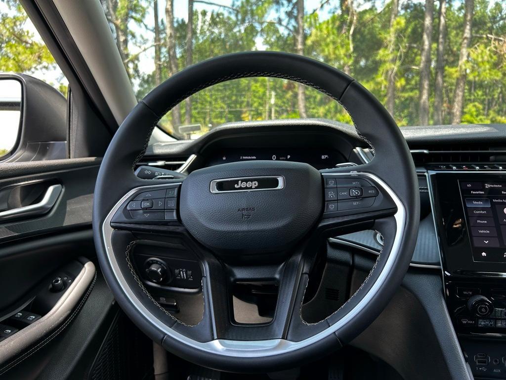 used 2023 Jeep Grand Cherokee L car, priced at $26,326