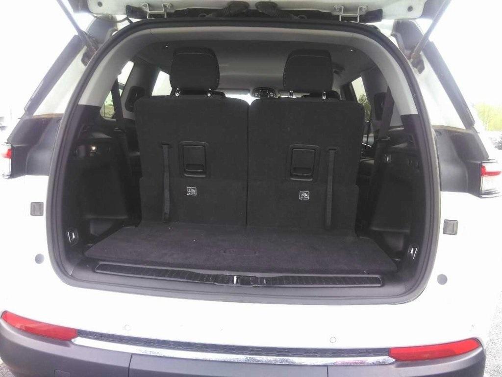 used 2023 Jeep Grand Cherokee L car, priced at $27,183