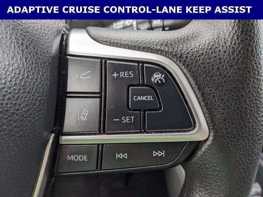 used 2023 Toyota Highlander car, priced at $29,337