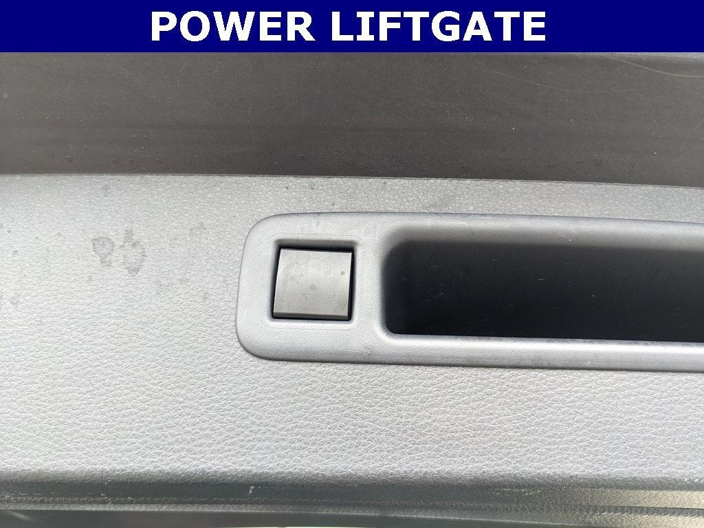 used 2023 Toyota Highlander car, priced at $29,337