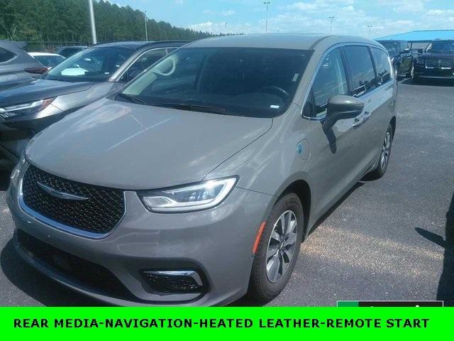 used 2022 Chrysler Pacifica Hybrid car, priced at $27,977