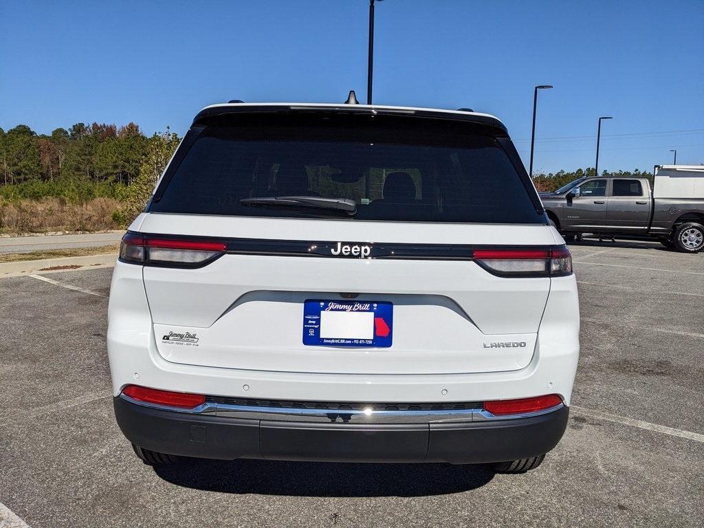 new 2025 Jeep Grand Cherokee car, priced at $33,127