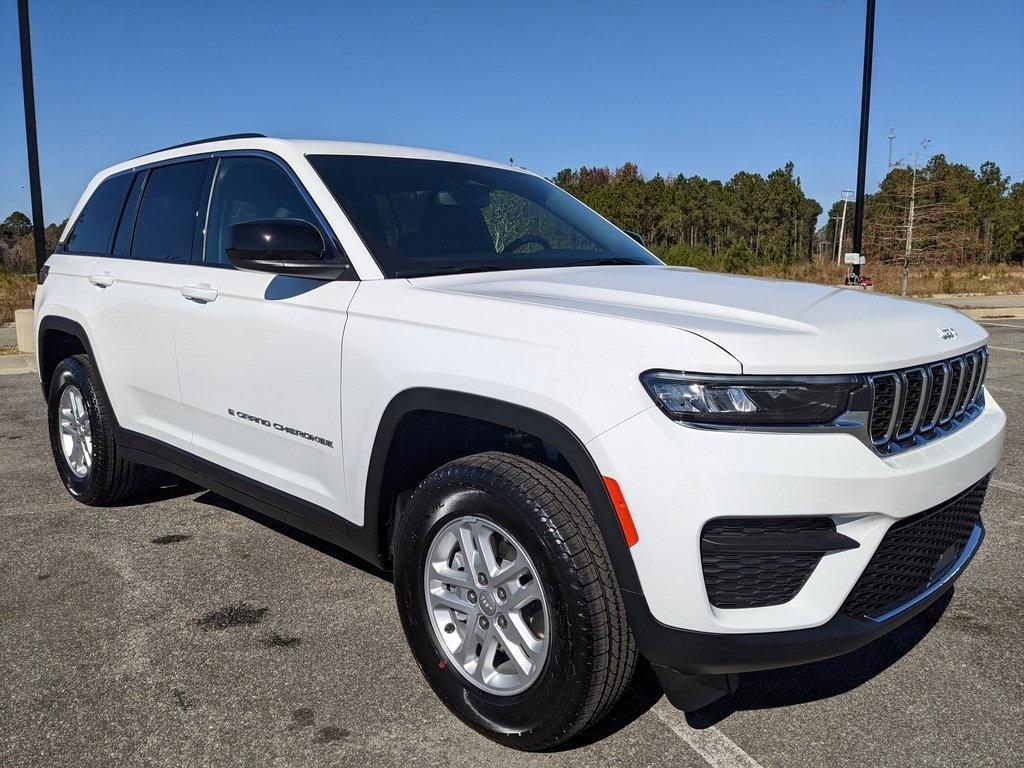 new 2025 Jeep Grand Cherokee car, priced at $33,127