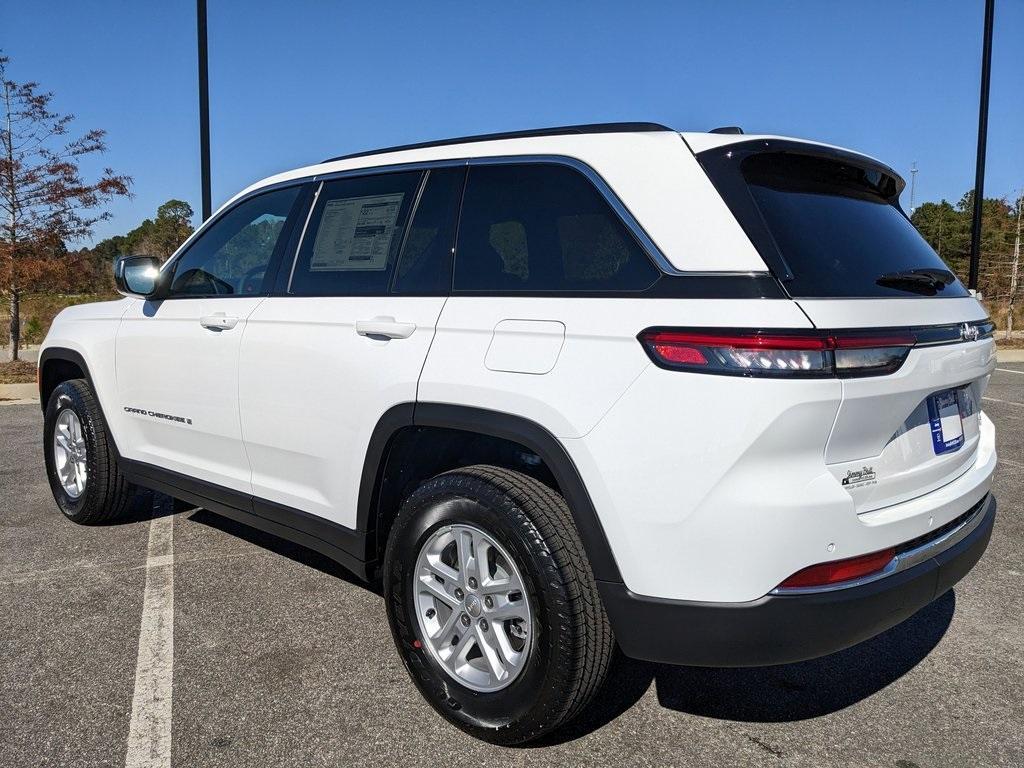 new 2025 Jeep Grand Cherokee car, priced at $33,127