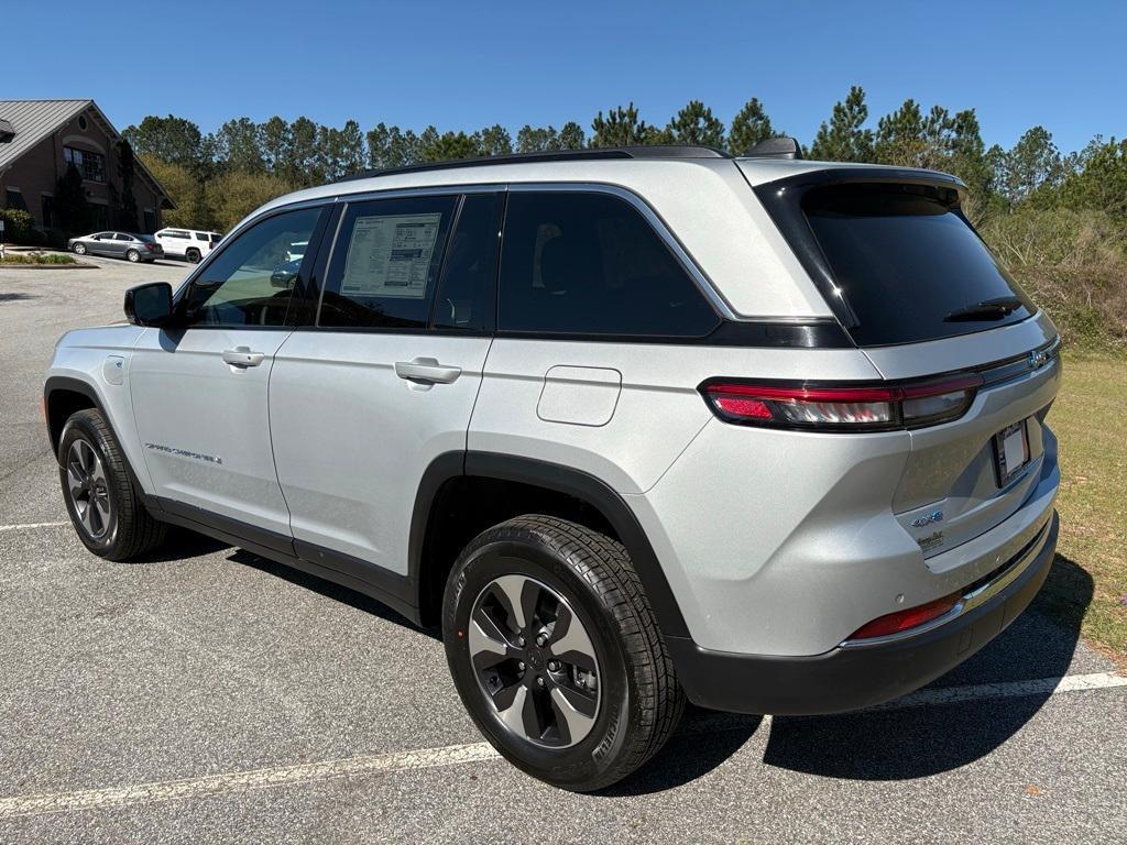 new 2025 Jeep Grand Cherokee 4xe car, priced at $53,877