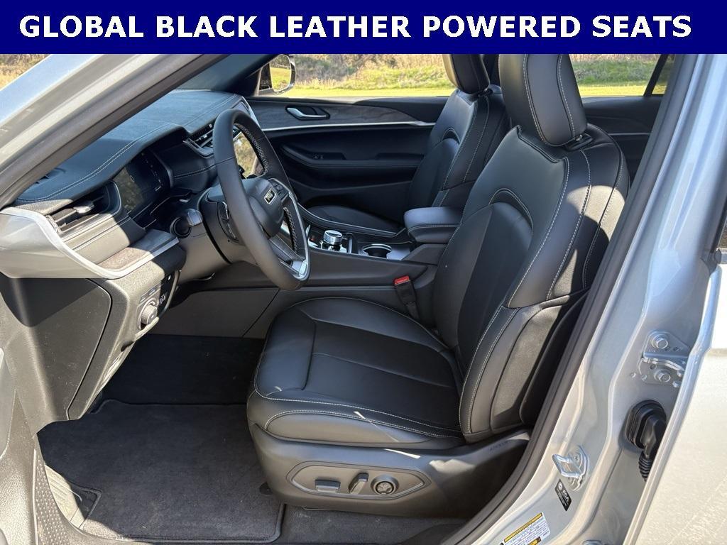 new 2025 Jeep Grand Cherokee 4xe car, priced at $53,877