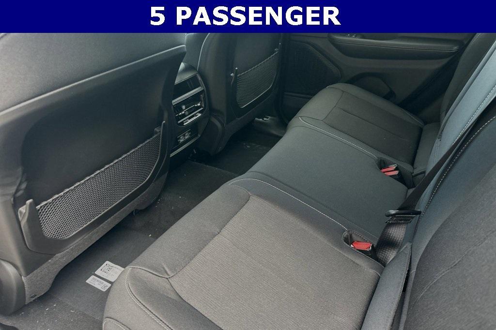 new 2025 Jeep Grand Cherokee car, priced at $33,027