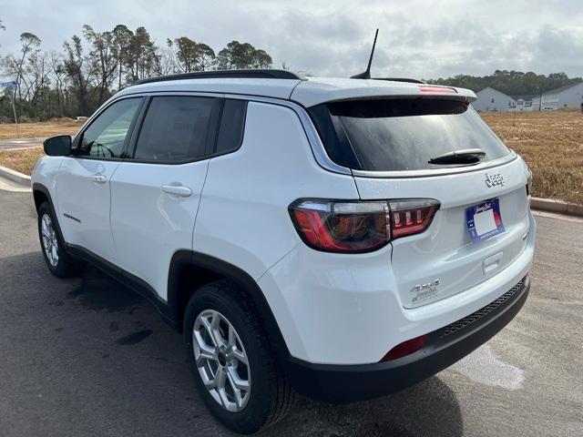 new 2025 Jeep Compass car, priced at $27,627