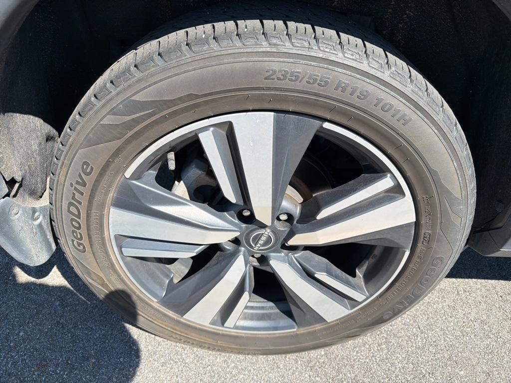 used 2022 Nissan Rogue car, priced at $21,497