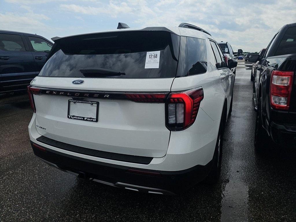 used 2025 Ford Explorer car, priced at $40,000