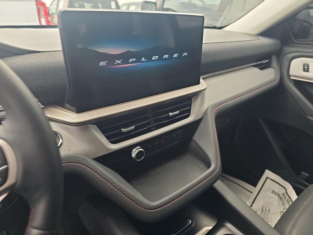 used 2025 Ford Explorer car, priced at $40,000
