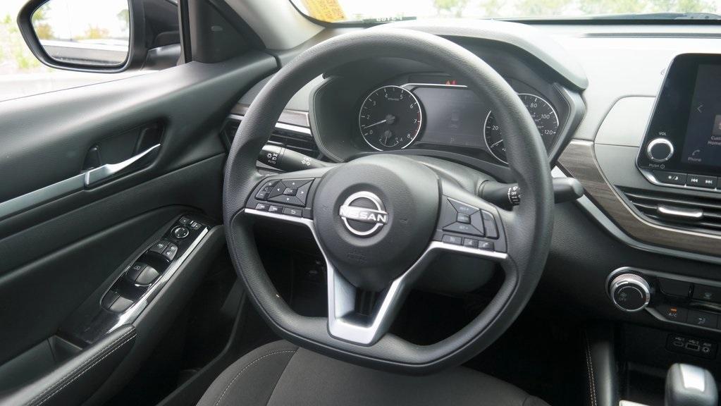 used 2023 Nissan Altima car, priced at $20,401