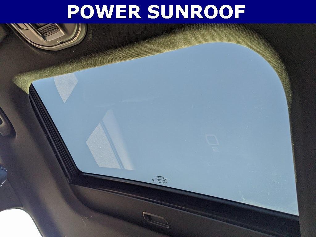 new 2025 Jeep Grand Cherokee L car, priced at $40,277