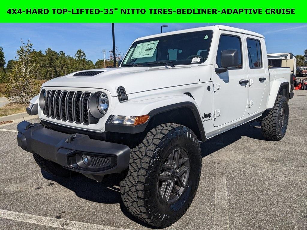 new 2025 Jeep Gladiator car, priced at $44,078