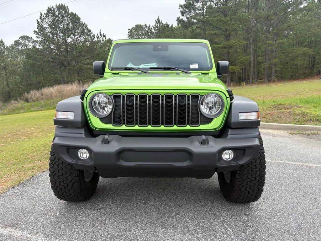 new 2025 Jeep Wrangler car, priced at $45,590